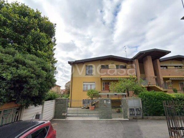 negozio in vendita a Paderno Dugnano