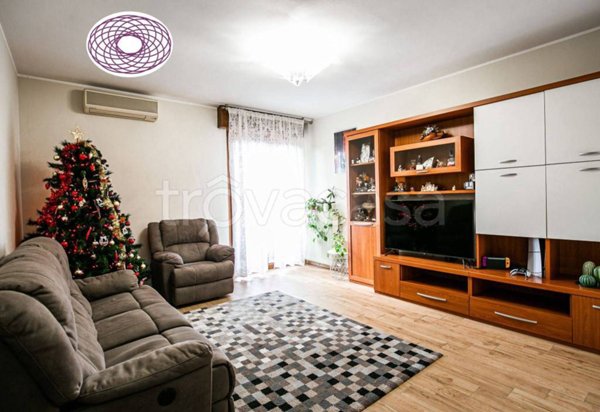 appartamento in vendita a Paderno Dugnano in zona Palazzolo Milanese