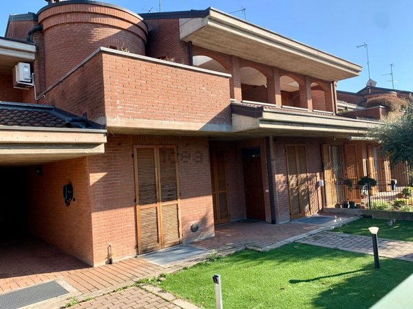 casa indipendente in vendita a Paderno Dugnano in zona Palazzolo Milanese