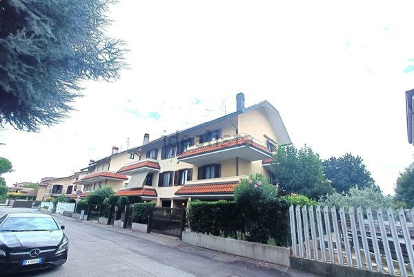 casa indipendente in vendita a Paderno Dugnano