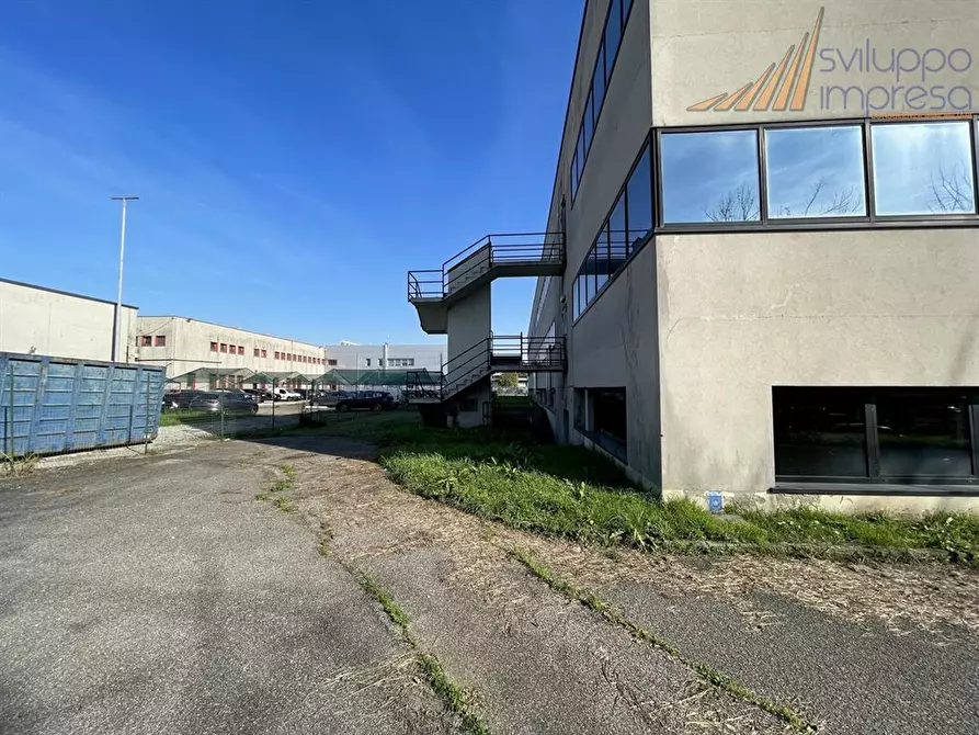 negozio in vendita a Paderno Dugnano