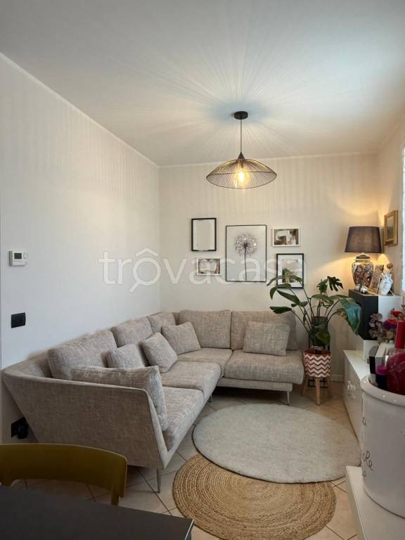 appartamento in vendita a Paderno Dugnano in zona Cassina Amata