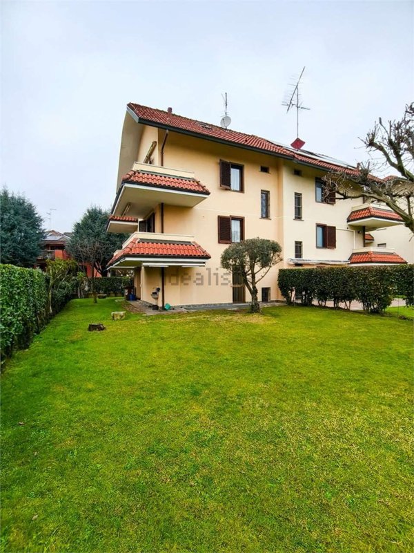 appartamento in vendita a Paderno Dugnano in zona Cassina Amata