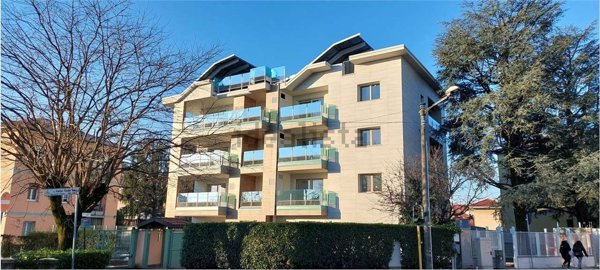 appartamento in vendita a Paderno Dugnano in zona Cassina Amata