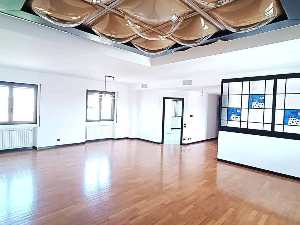 appartamento in vendita a Paderno Dugnano in zona Palazzolo Milanese