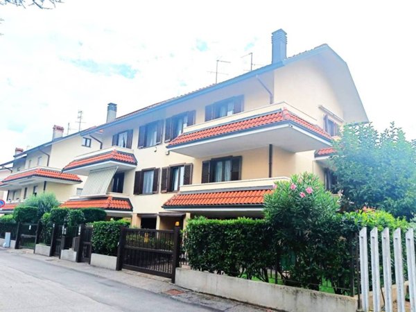 casa indipendente in vendita a Paderno Dugnano