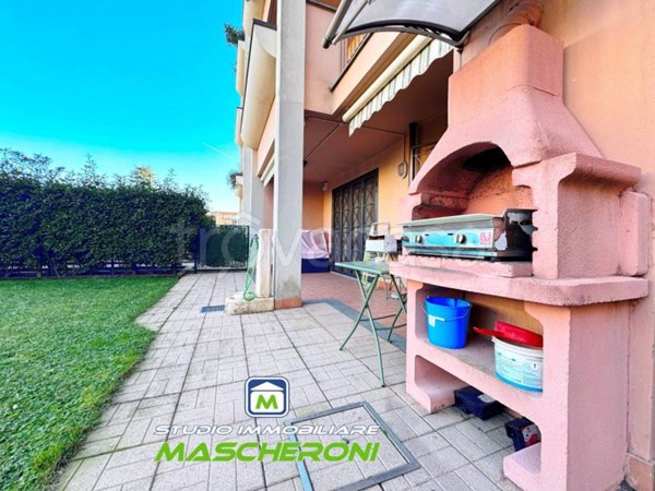 appartamento in vendita a Paderno Dugnano in zona Cassina Amata