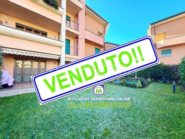 appartamento in vendita a Paderno Dugnano in zona Cassina Amata