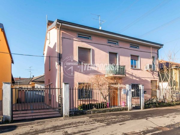 appartamento in vendita a Paderno Dugnano in zona Palazzolo Milanese