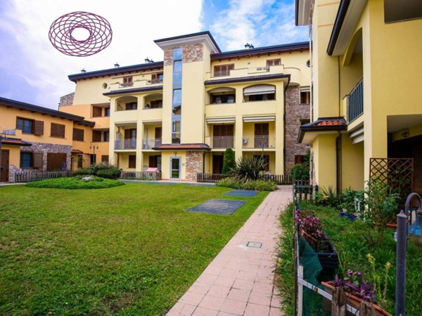 appartamento in vendita a Paderno Dugnano in zona Cassina Amata