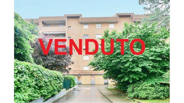 appartamento in vendita a Paderno Dugnano in zona Calderara