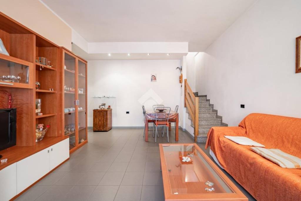 appartamento in vendita a Paderno Dugnano in zona Palazzolo Milanese