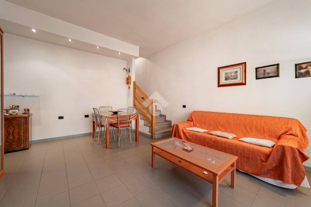 appartamento in vendita a Paderno Dugnano in zona Palazzolo Milanese