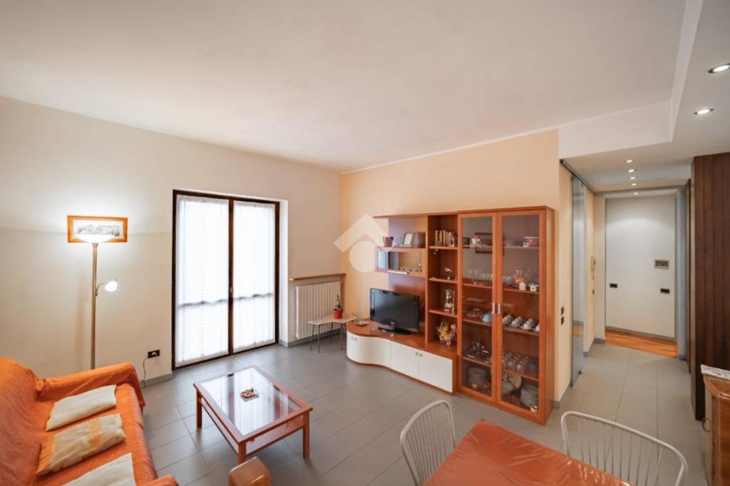 appartamento in vendita a Paderno Dugnano in zona Palazzolo Milanese