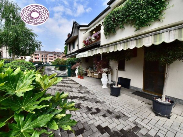 casa indipendente in vendita a Paderno Dugnano in zona Palazzolo Milanese