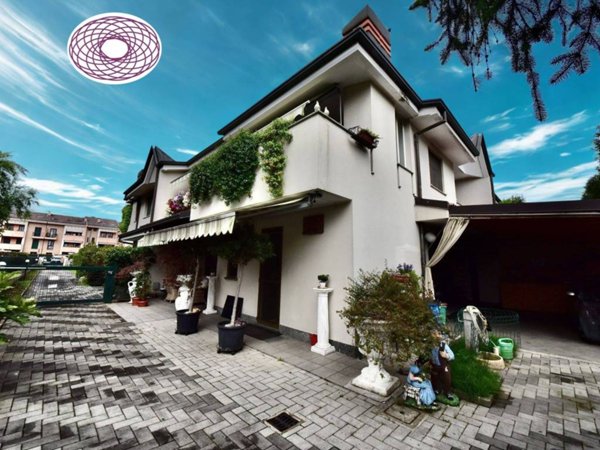 casa indipendente in vendita a Paderno Dugnano in zona Palazzolo Milanese