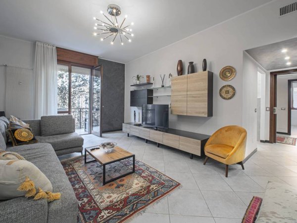 appartamento in vendita a Paderno Dugnano in zona Calderara