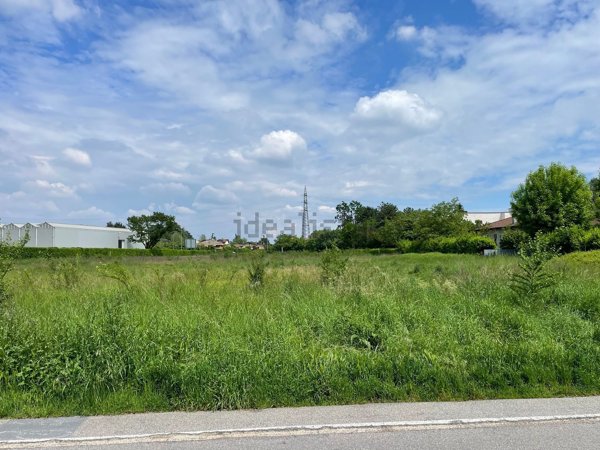 terreno agricolo in vendita a Paderno Dugnano