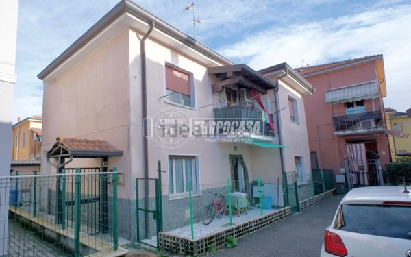 appartamento in vendita a Paderno Dugnano in zona Calderara