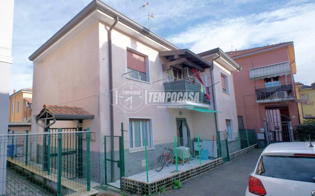 appartamento in vendita a Paderno Dugnano in zona Calderara