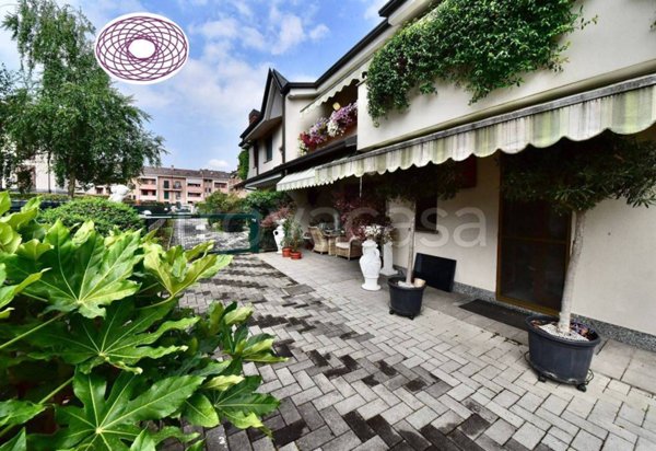 appartamento in vendita a Paderno Dugnano in zona Palazzolo Milanese