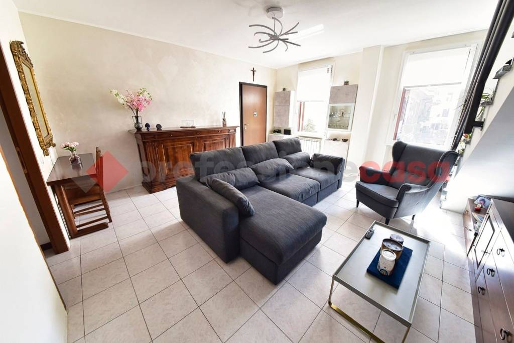 appartamento in vendita a Paderno Dugnano in zona Palazzolo Milanese