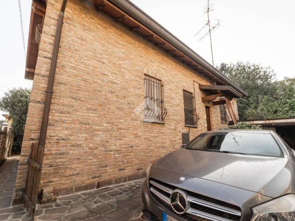casa indipendente in vendita a Paderno Dugnano in zona Palazzolo Milanese