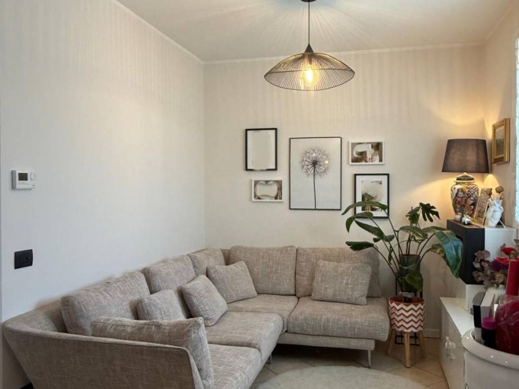 appartamento in vendita a Paderno Dugnano in zona Cassina Amata