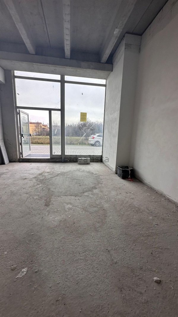 capannone in vendita a Paderno Dugnano