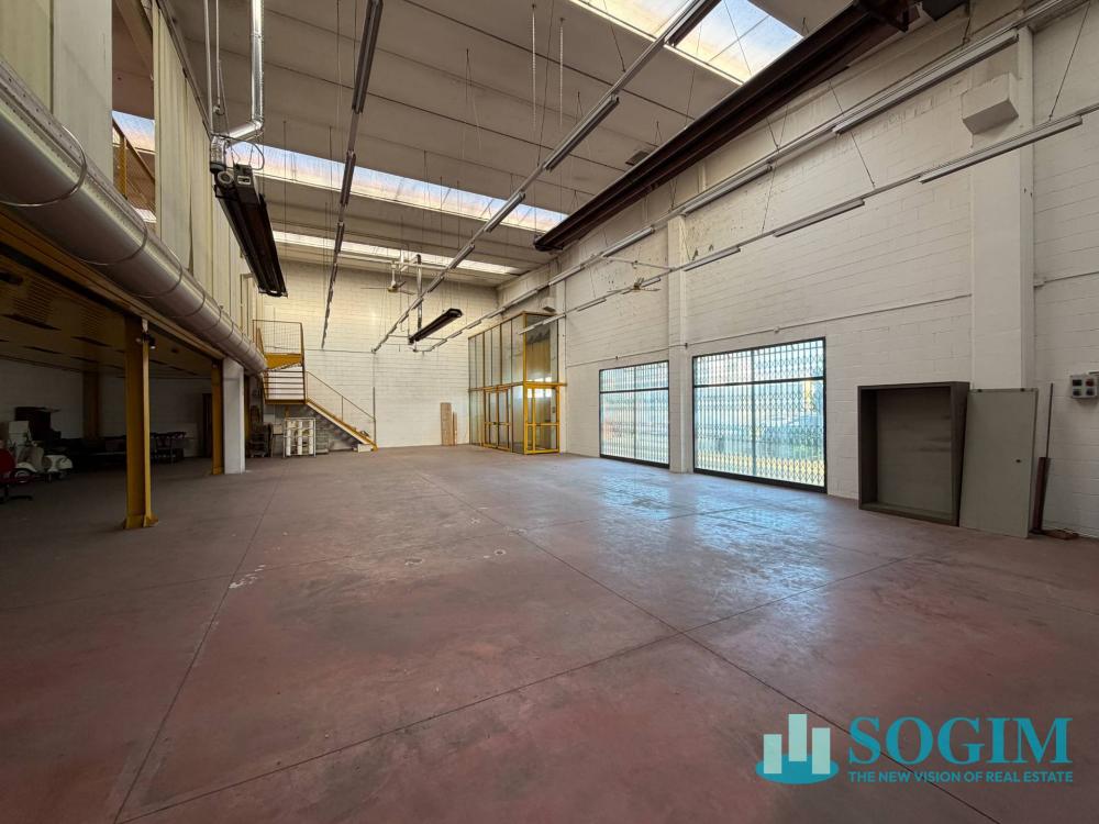 ufficio in vendita a Paderno Dugnano