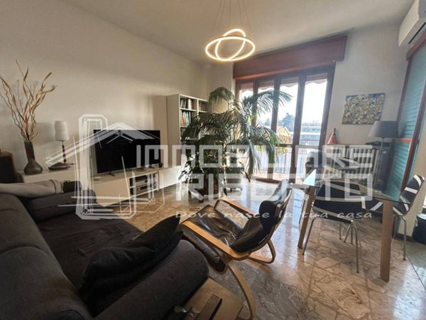 appartamento in vendita a Paderno Dugnano in zona Calderara