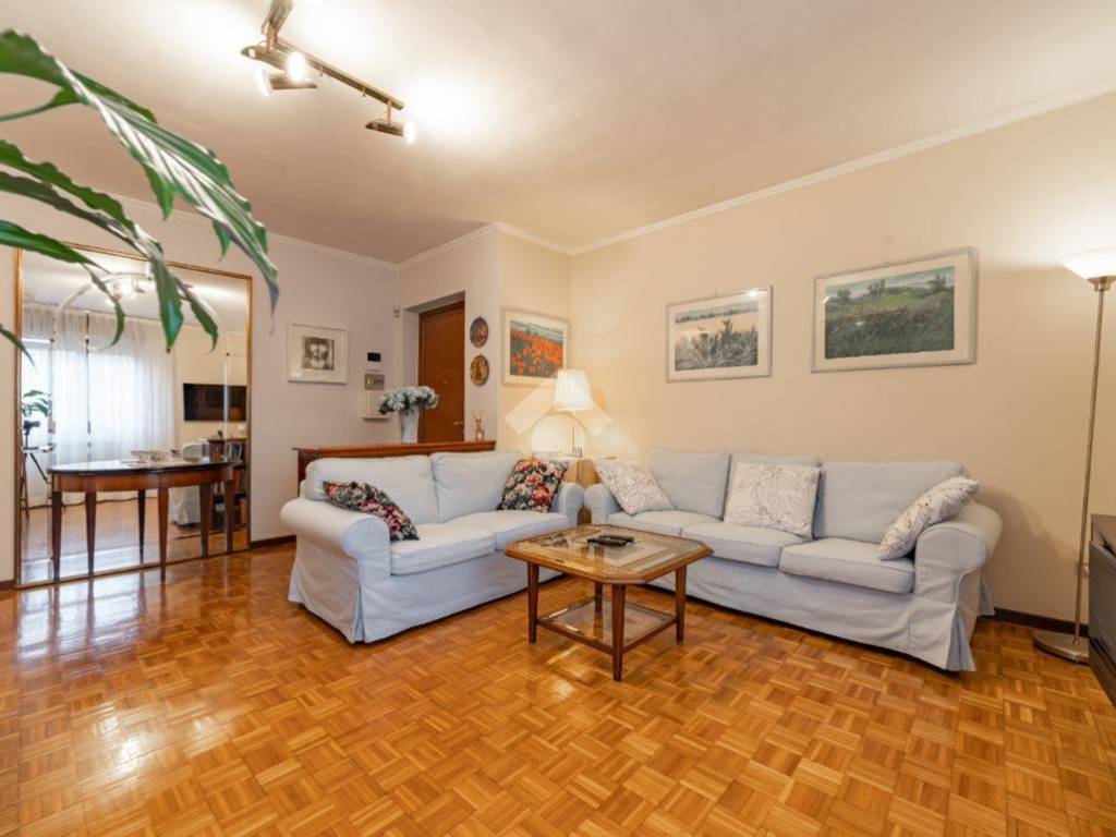 appartamento in vendita a Paderno Dugnano in zona Calderara