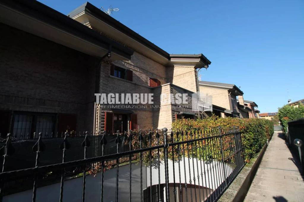 appartamento in vendita a Paderno Dugnano in zona Palazzolo Milanese