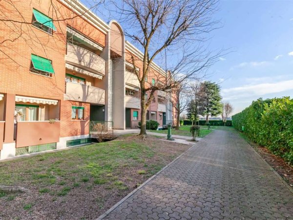 appartamento in vendita a Paderno Dugnano in zona Calderara