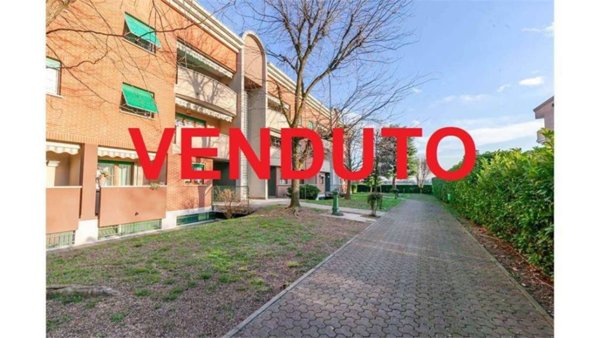 appartamento in vendita a Paderno Dugnano in zona Calderara