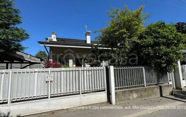 casa indipendente in vendita a Paderno Dugnano