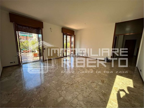 appartamento in vendita a Paderno Dugnano in zona Calderara