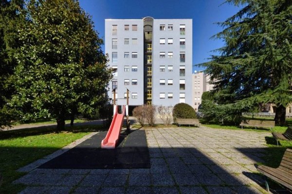 appartamento in vendita a Paderno Dugnano in zona Palazzolo Milanese