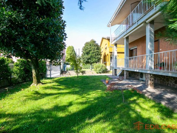 casa indipendente in vendita a Paderno Dugnano