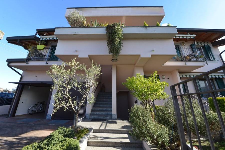 appartamento in vendita a Paderno Dugnano