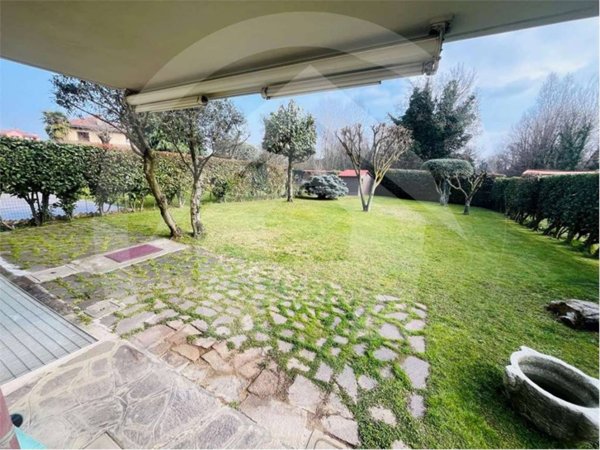 casa indipendente in vendita a Paderno Dugnano