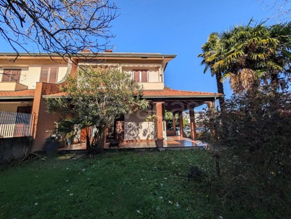 casa indipendente in vendita a Paderno Dugnano
