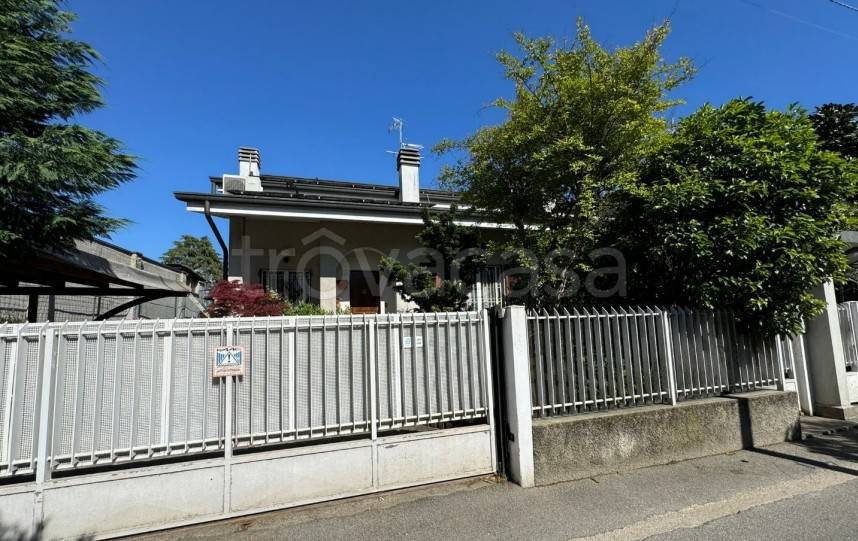 casa indipendente in vendita a Paderno Dugnano