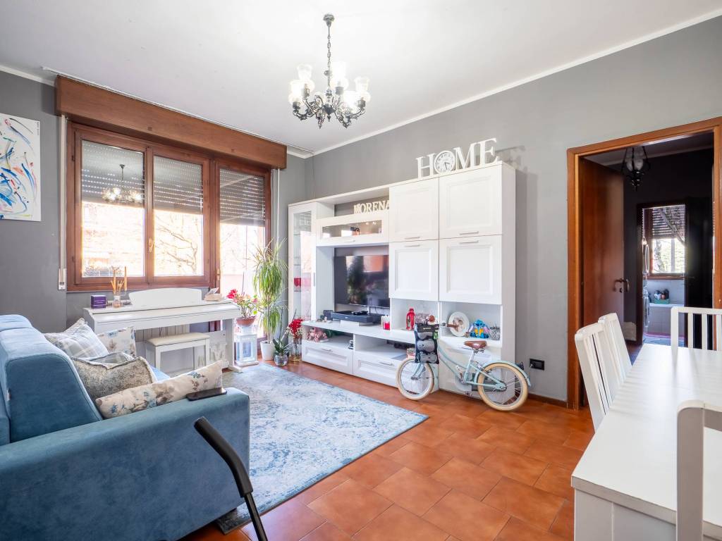 appartamento in vendita a Paderno Dugnano in zona Incirano