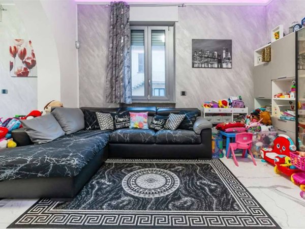 casa indipendente in vendita a Paderno Dugnano in zona Incirano