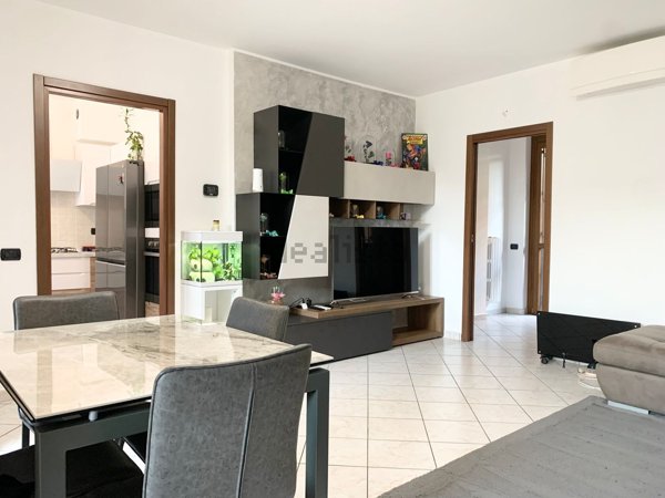 casa indipendente in vendita a Paderno Dugnano in zona Palazzolo Milanese