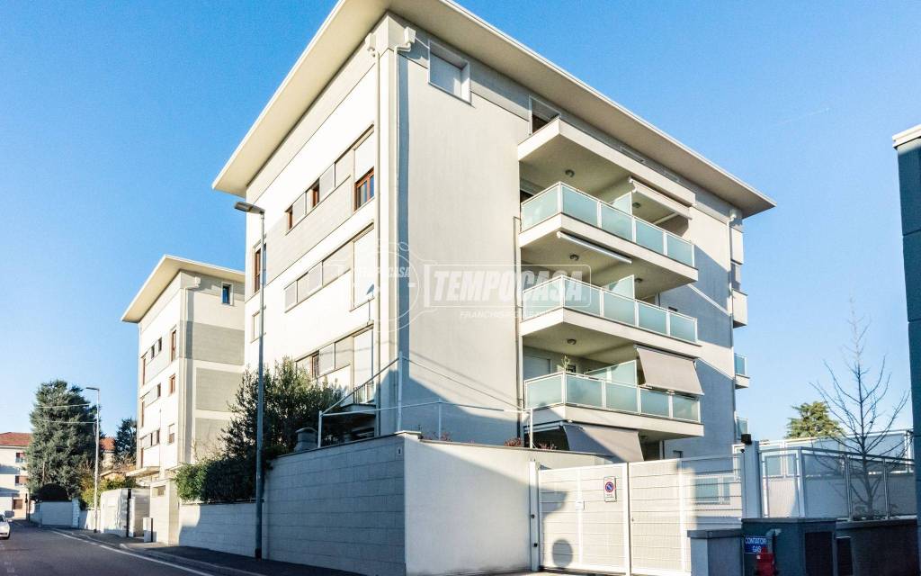 appartamento in vendita a Paderno Dugnano