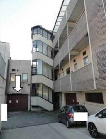 locale commerciale in vendita a Paderno Dugnano