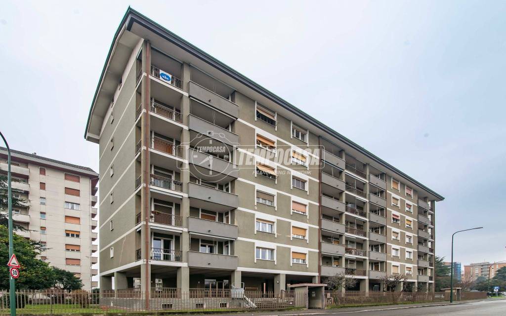 appartamento in vendita a Paderno Dugnano in zona Palazzolo Milanese