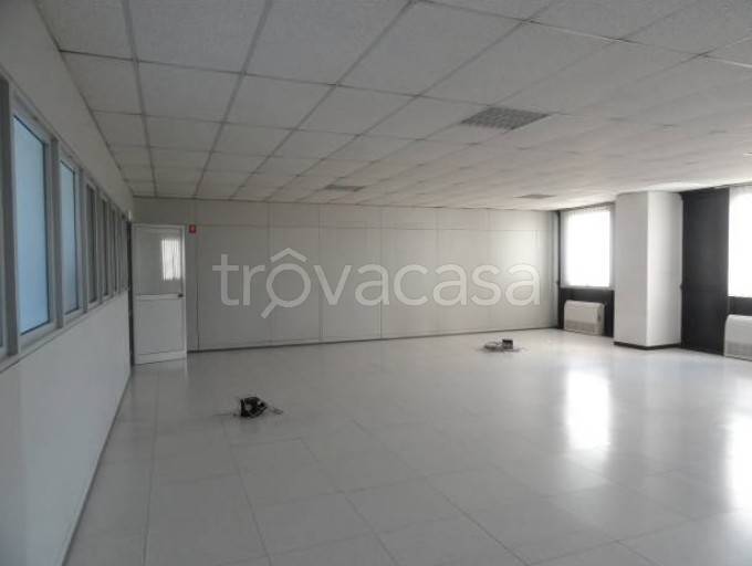 ufficio in vendita a Paderno Dugnano